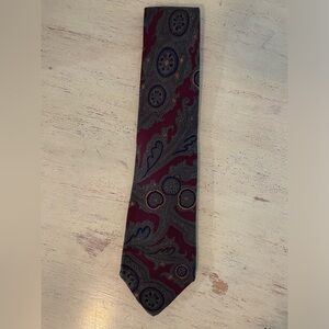 Polo Ralph Lauren Hand Made in USA Paisley Print Silk Power Tie